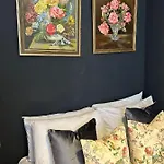 John Street Flat 2 * Bristol