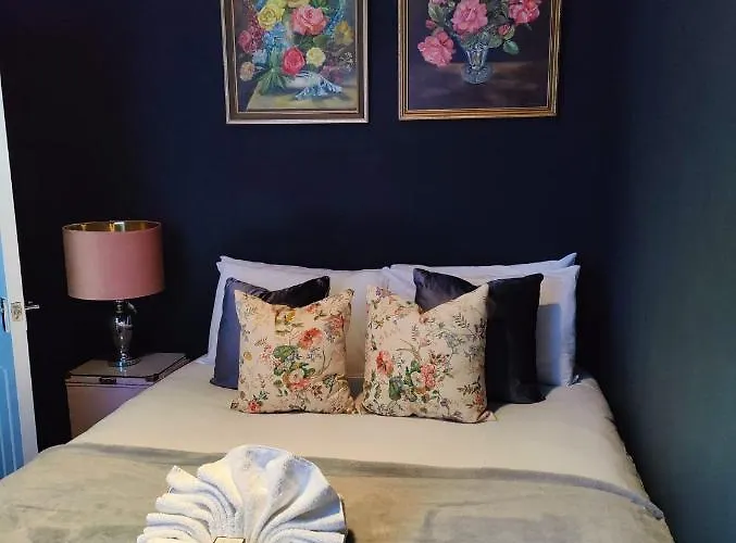 John Street Flat 2 * Bristol