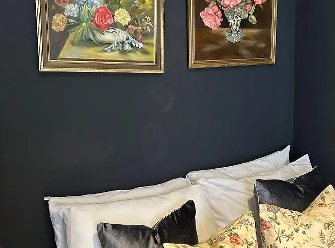 John Street Flat 2 * Bristol